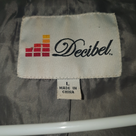 Cute Decibal jacket - Picture 2 of 2